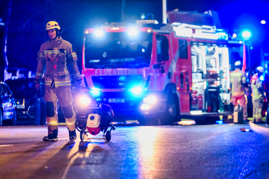 Mann stirbt bei Explosion seines Sicherungskastens! Weitere Person schwer verletzt!