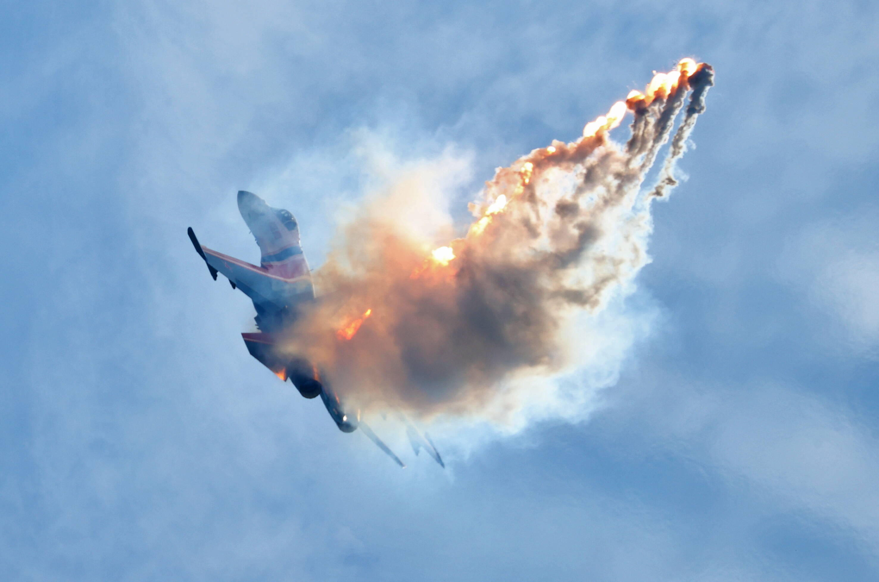 Russischer Kampfjet bringt US-Drohne zum Absturz - schwerer Zwischenfall über dem Schwarzen Meer!
