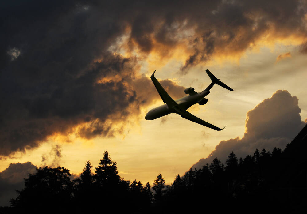EILMELDUNG🔥 Flugzeugabsturz über Deutschland! Hubschrauber sucht Absturzstelle - Es gab Tote!