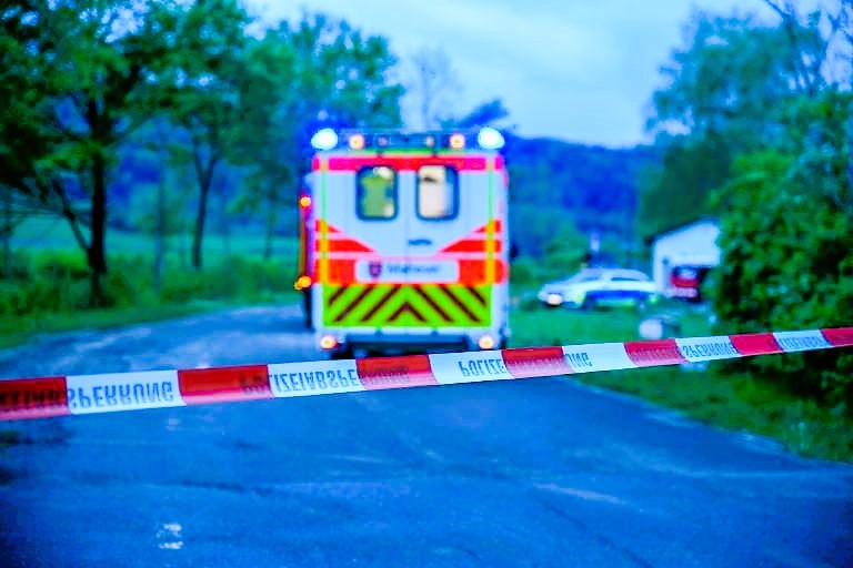 Jugendliche zünden Mann unter Maibaum an! Schrecklicher Vorfall während der Maibaumwache!
