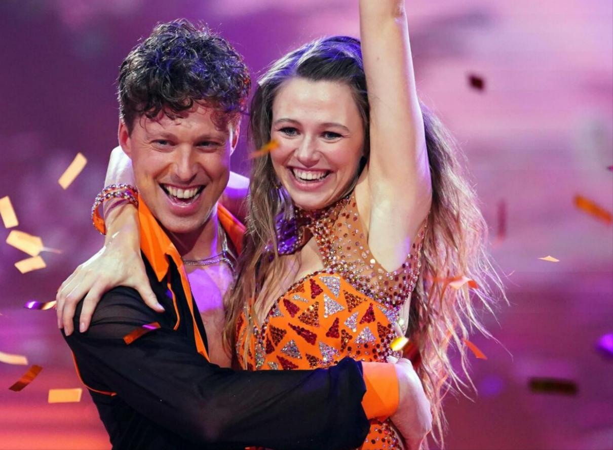 Mega-Zoff bei "Let´s Dance"! Partnertausch führt Chaos - Ein Paar bekam sich in die Haare "Bist Du dumm!"
