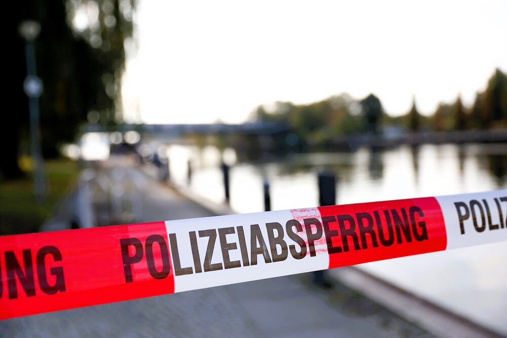 Mord in Altenheim? Mysteriöser Tod in Seniorenresidenz - Polizei ermittelt wegen Mord oder fahrlässiger Tötung