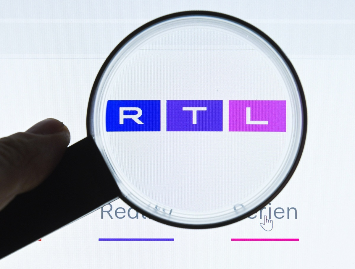 RTL macht Partyspiel zum TV-Hit: Elton präsentiert „Hitster“ mit Schlagerstars