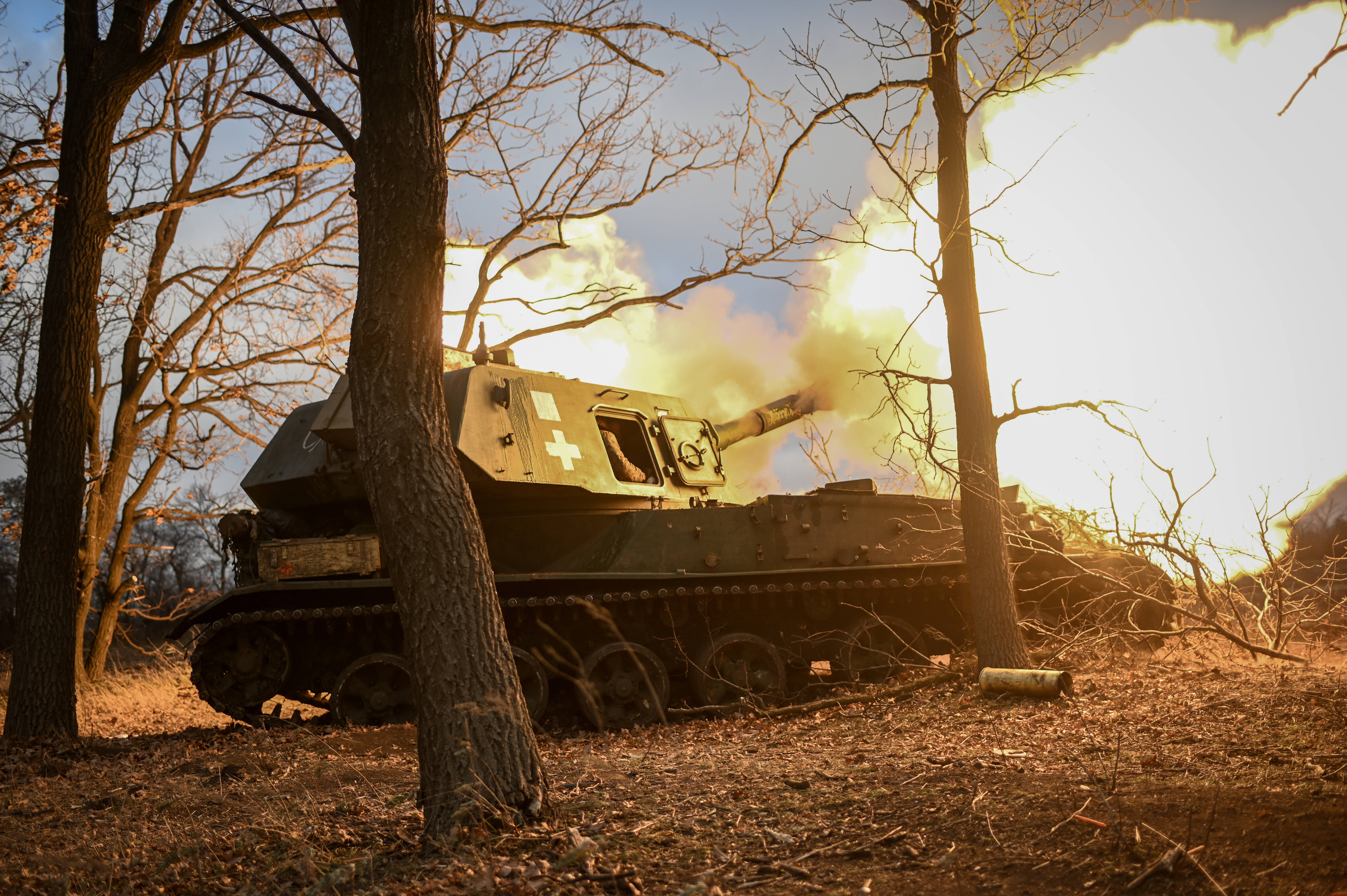 Weißrussland versetzt Artillerie-Truppen in Kampfbereitschaft! Greift Belarus die Ukraine an? 