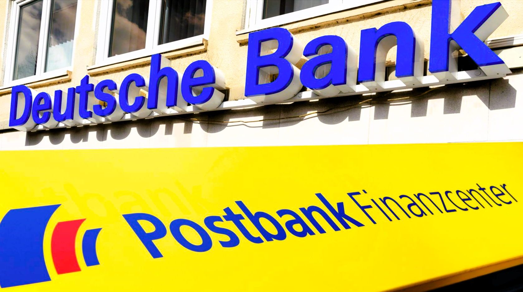Sprengstoff-Anschlag auf Postbankfiliale! Großeinsatz der Polizei - Sprengstoff entdeckt!