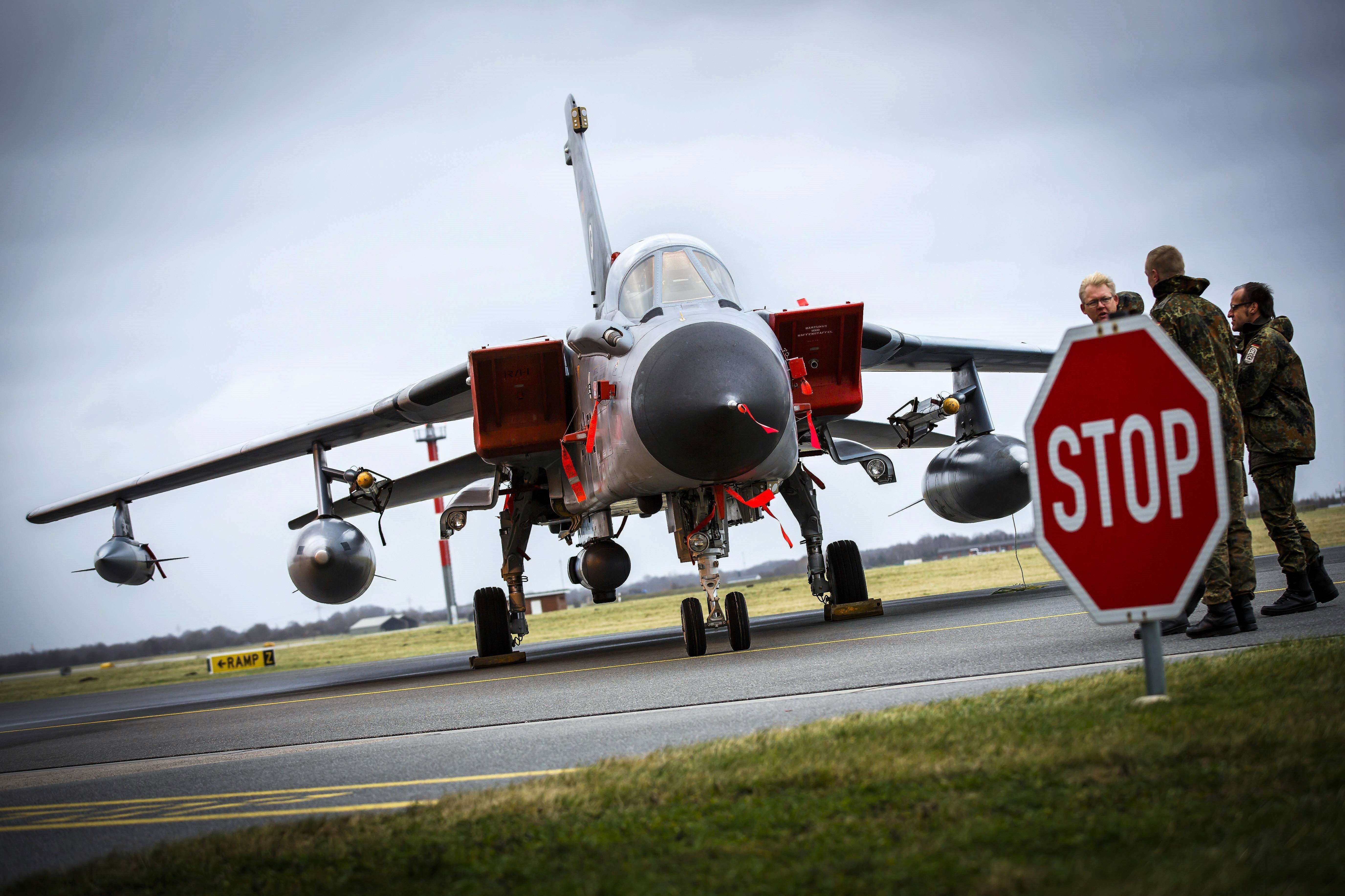 Alarmstart! Deutsche Jets steigen auf! NATO reagiert auf unbekannte Maschine über der Ostsee